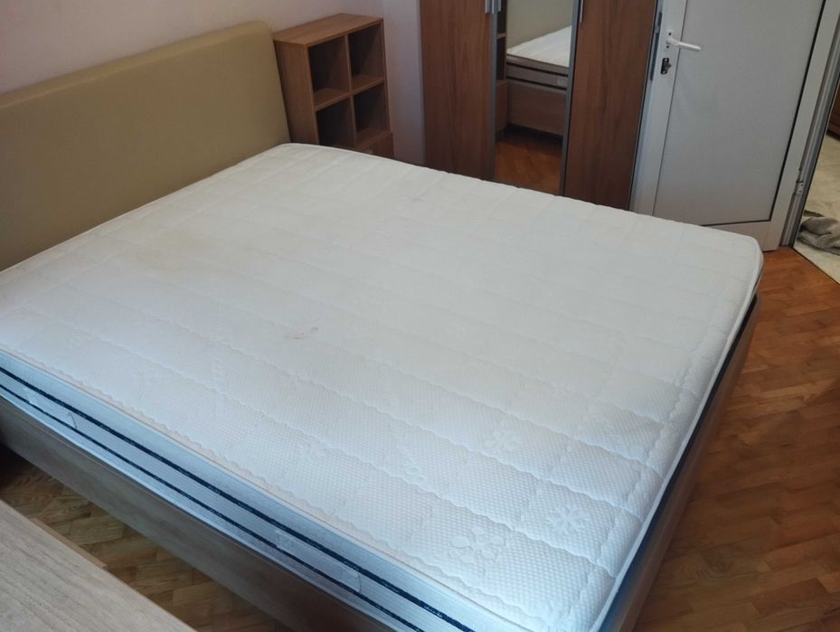 Двулицев матрак ..