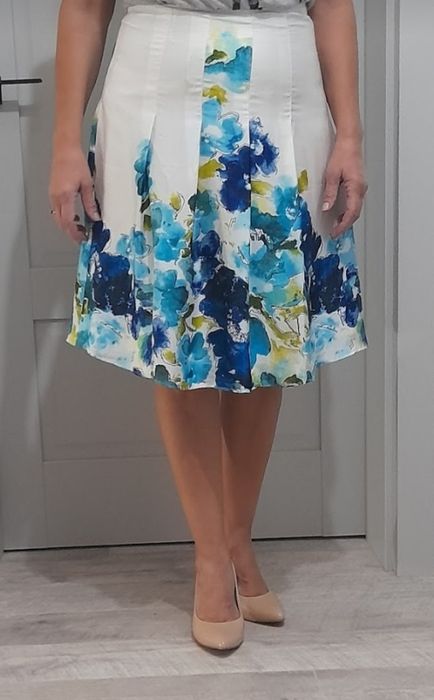 Fustă din mătase mărimea XL, 46