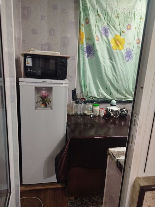 Чиланзар 11.  1 комнатная Срочно сдается.  Семейным