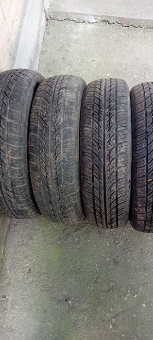 Cauciucuri de vanzare