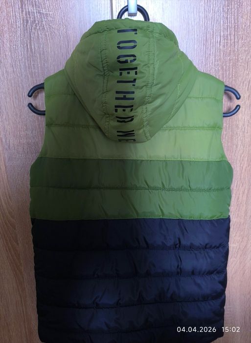 Продам детскую жилетку