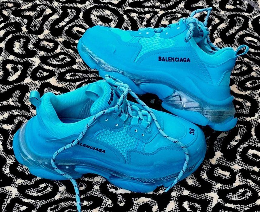 Balenciaga Топ качество уникален цвят турско синьо 38 номер