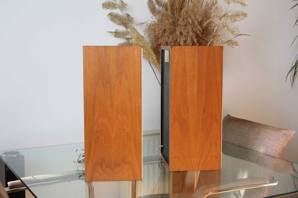 Boxe SSB 80 cu difuzoare Philips seria AD si furnir natural de nuc.