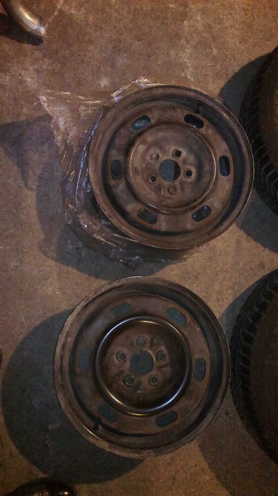 15 цола Метални Джанти 5х100; 4бр. + Гуми 2бр. 195/65/15. Обща цена!