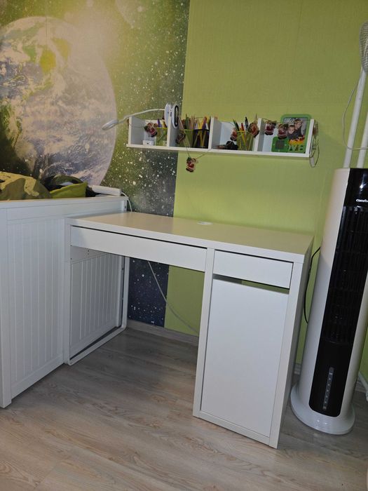 Бюро от Икея  99лв.