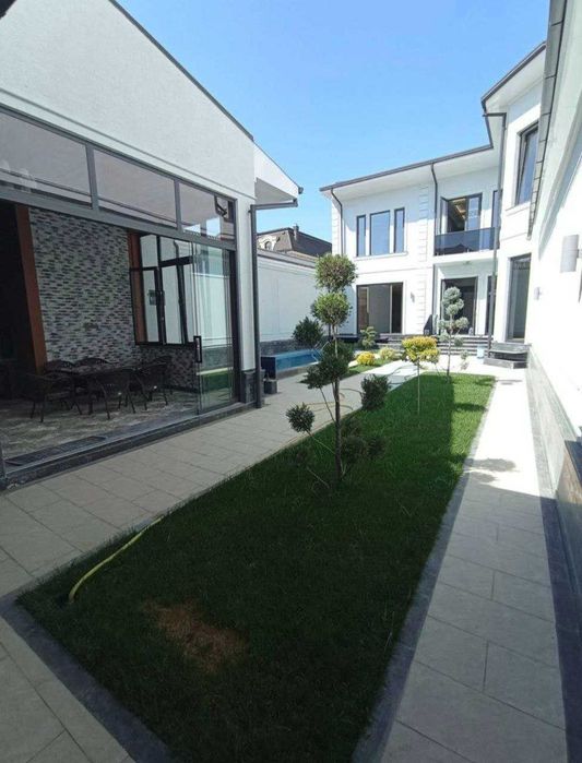 Продам евро дом на участке (5 соток)в центре Луначарского.