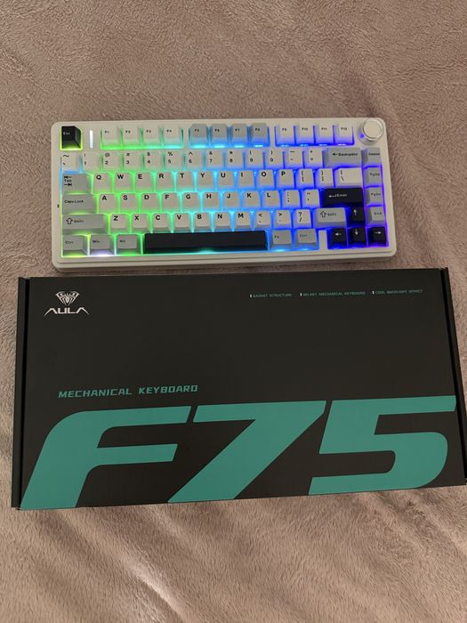 Tastatura aula f75