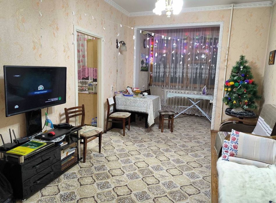 Квартира 2/2/5 50м2 Буюк Ипак Йули, Максим Горький, Художники