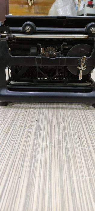 Ретро пишеща машина