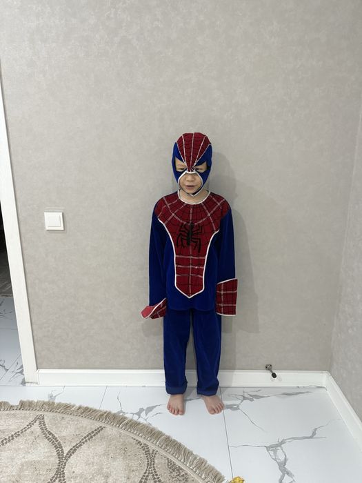 продам костюм человека паука