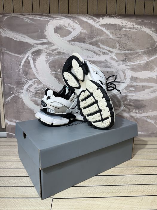 Balenciaga Track White Black