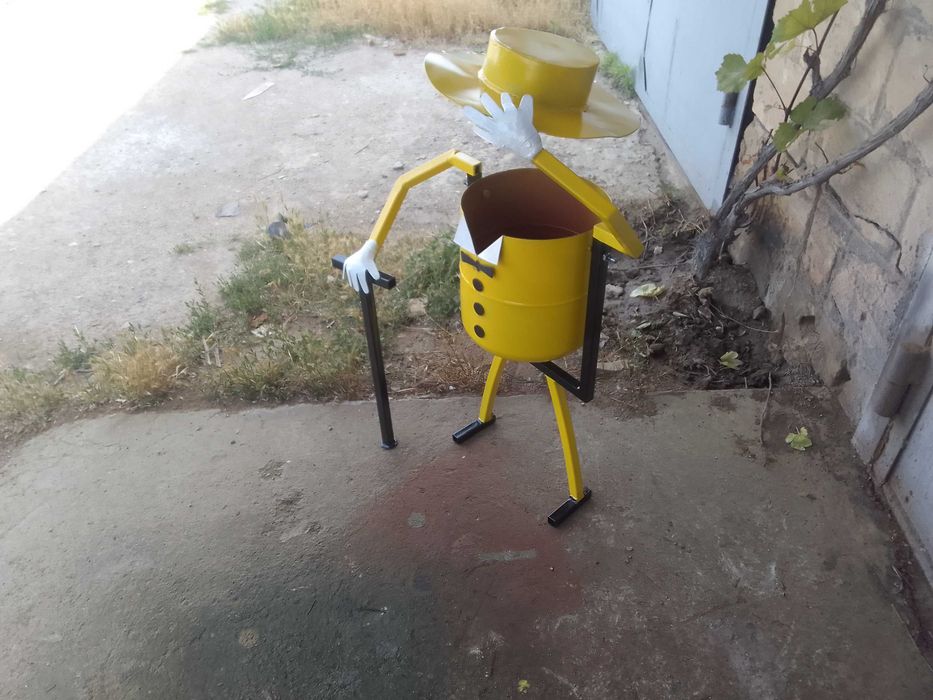 Продам урну для мусора.