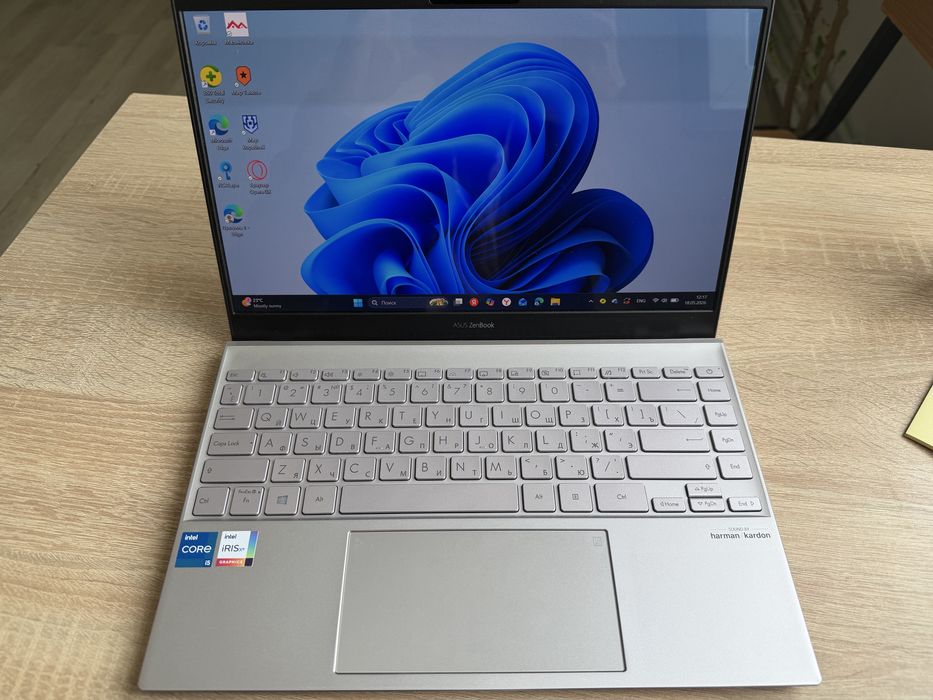 Ноутбук Asus ZenBook