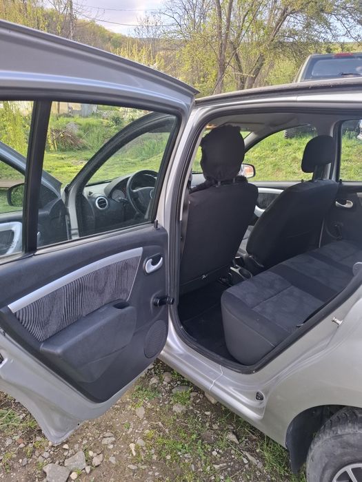 Dacia sandero 1.5 dci 2011