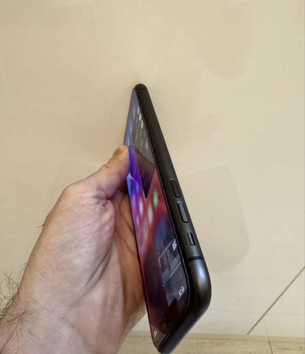 iPhone 11 128GB с гарантией