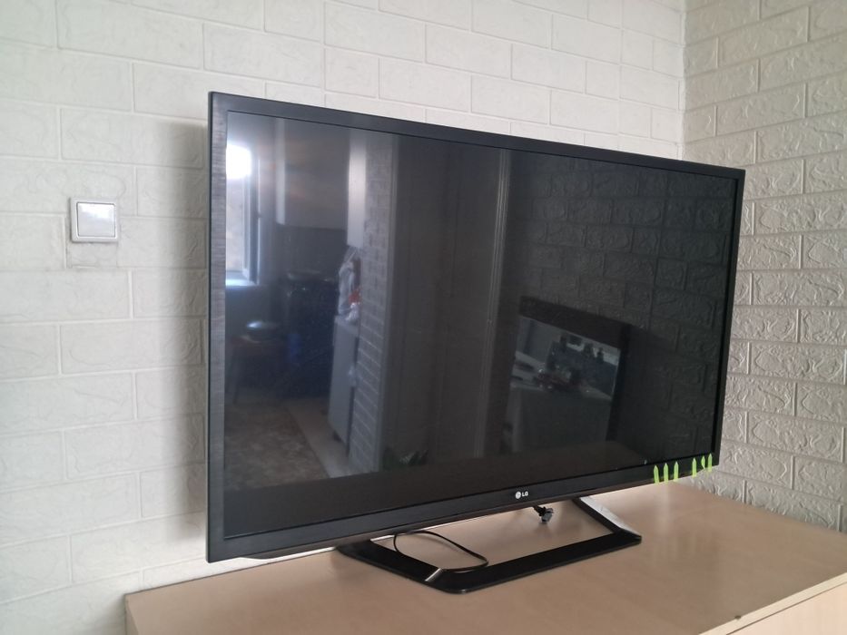 Продам Телевизор LG