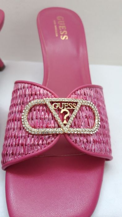 GUESS Три модела летни чехли с ток