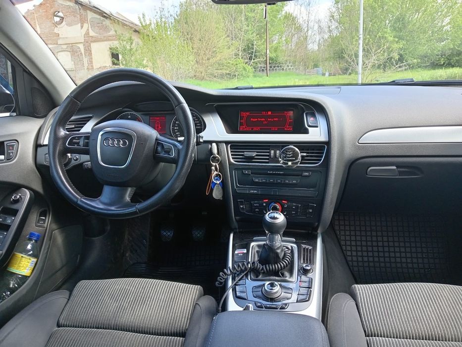 Vand audi a4b8. An 2010