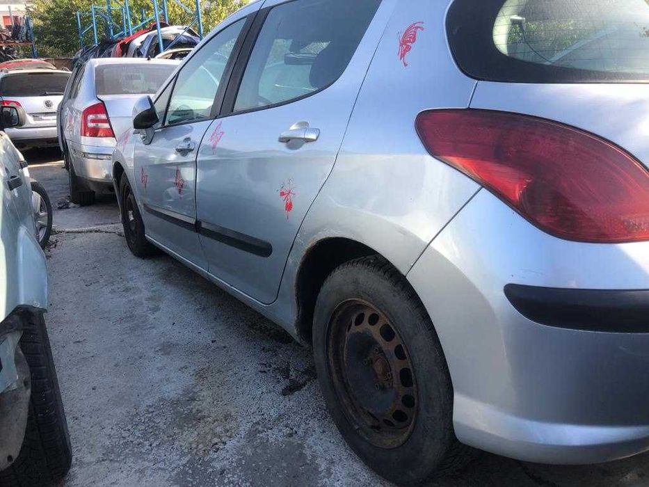 Dezmembram Peugeot 308 2007 1.6 diesel E4