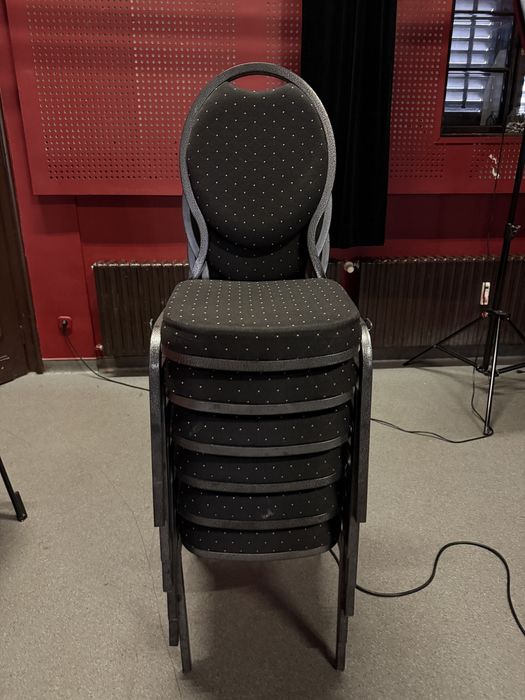 Конферентен стол