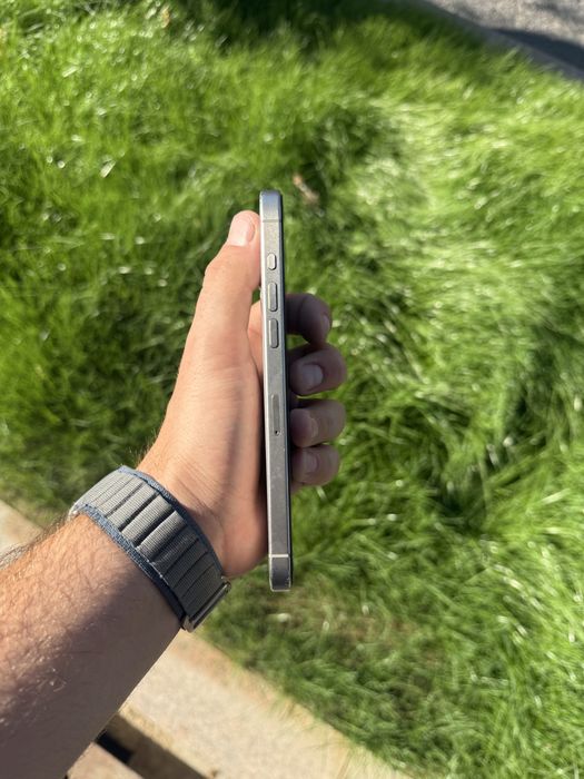 Продам iphone 15 pro max 256g