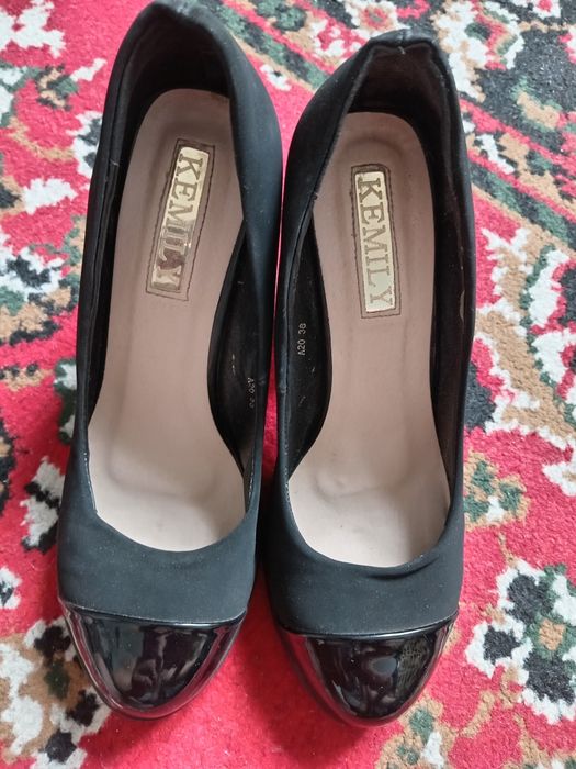 Срочно  сотилади