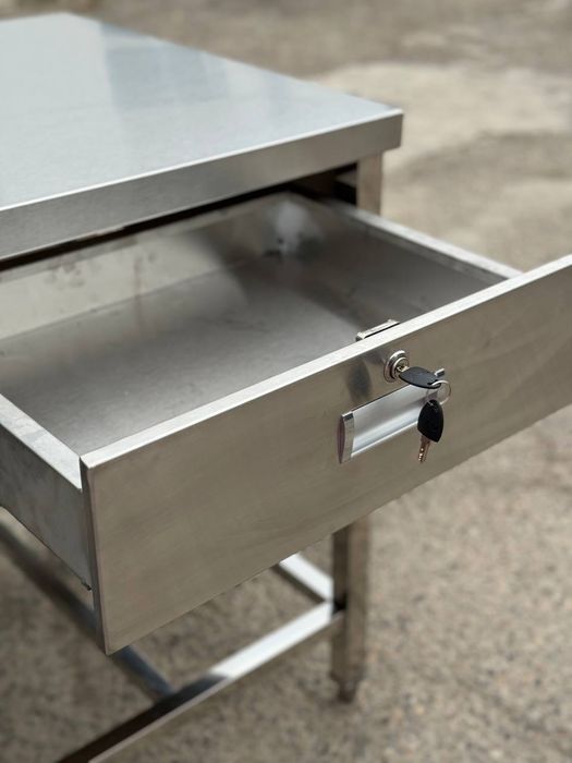 Стол с ящиком из нержавеющей стали рабочий стол
Выдвижной ящик с замко