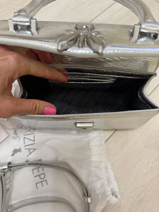 Patrizia Pepe сребриста чанта