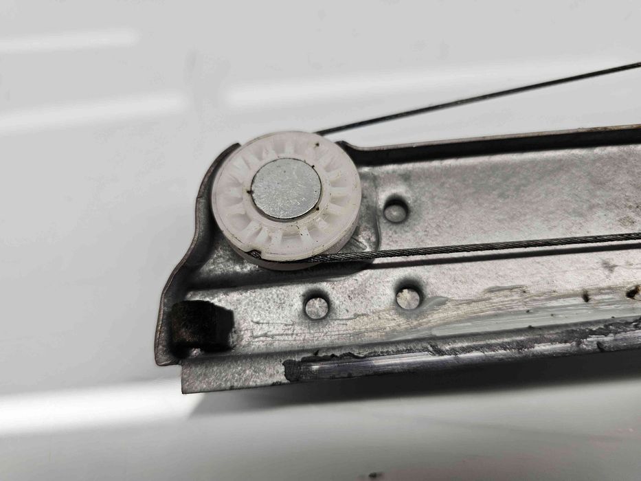 Macara electrica geam dreapta spate Dacia Duster (PH2, H79) [Fabr 2013