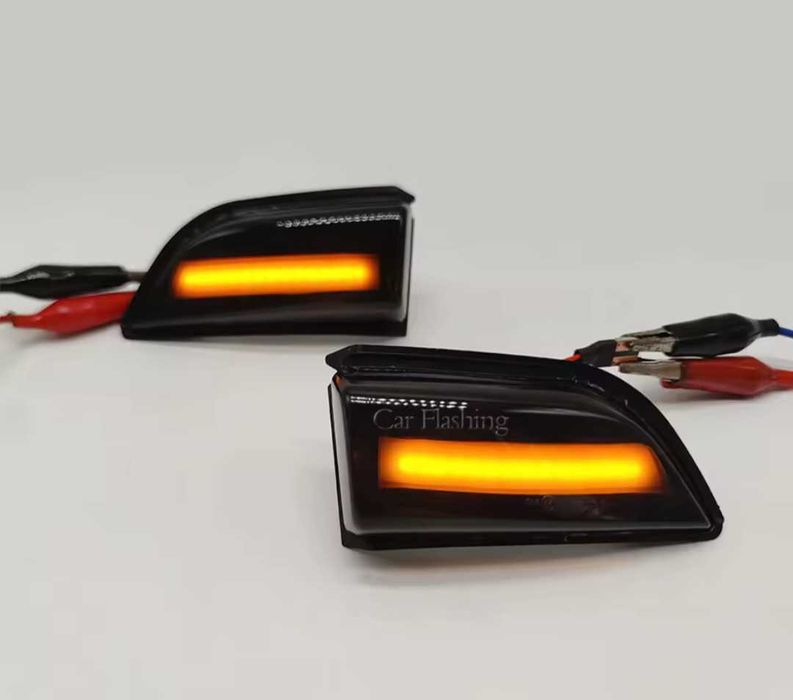 Динамични бягащи мигачи за огледалата за Volvo XC60 Волво ХЦ60