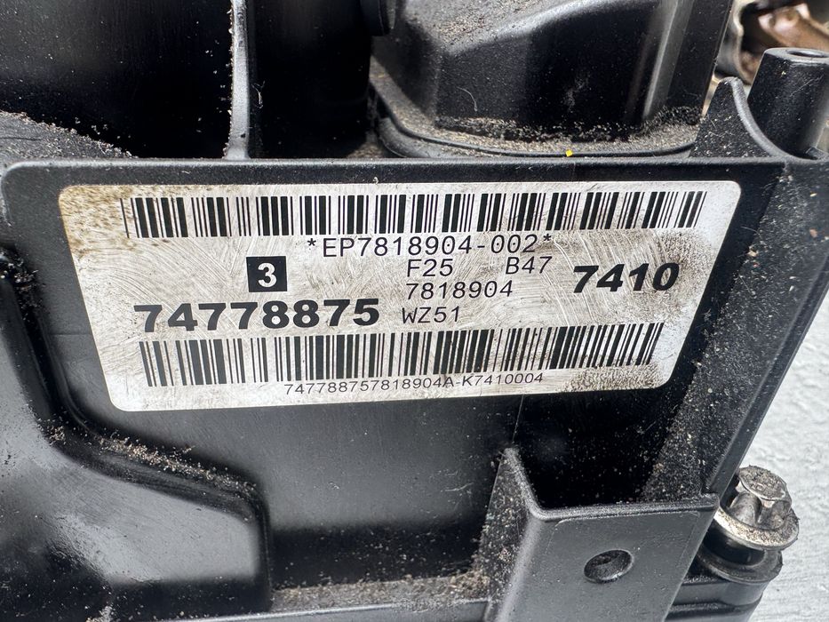Капак клапани БМВ Б47 (kapak klapani bmw b47d20a)
