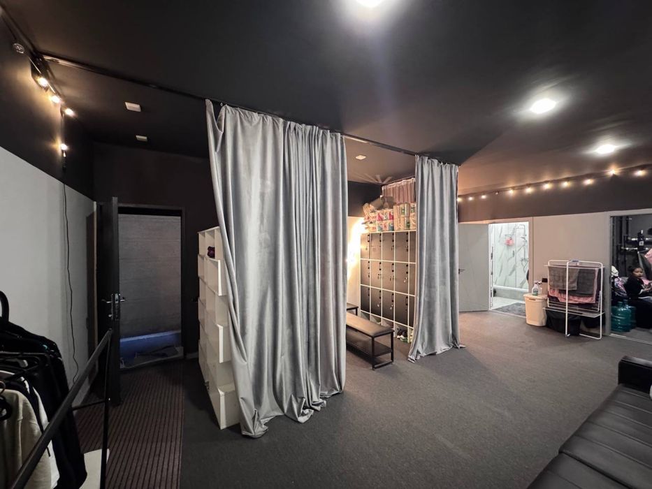 Помещение в аренду под офис 100 м² цоколь, по ул. Глинка