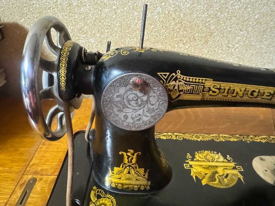 Masina de cusut Singer