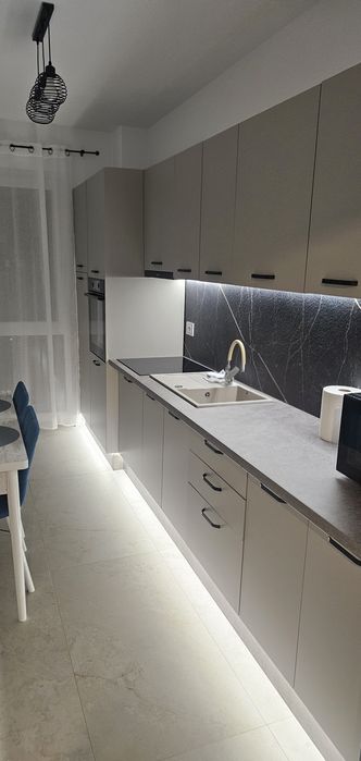 Chirie apartament NOU  in Prima Universitatii