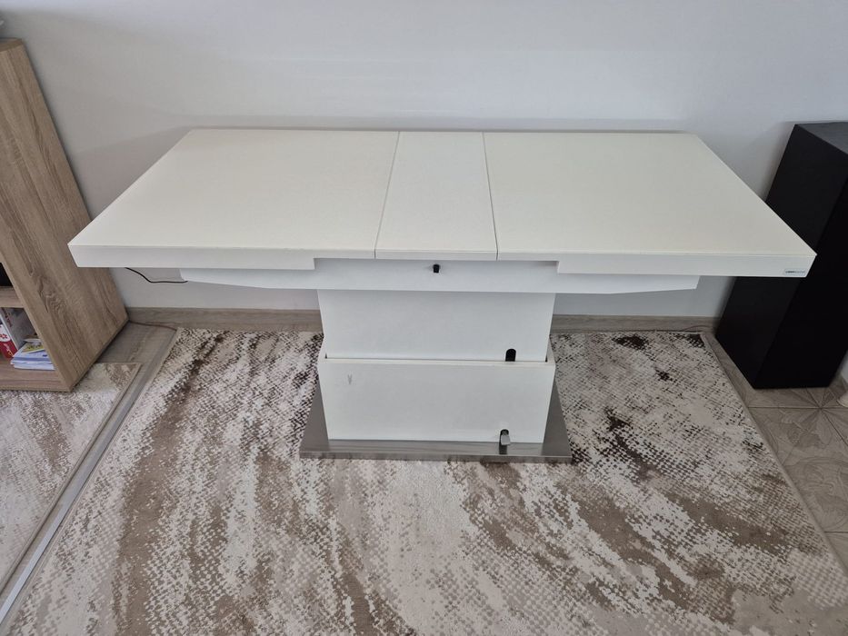 Холна  разтегателна масивна маса