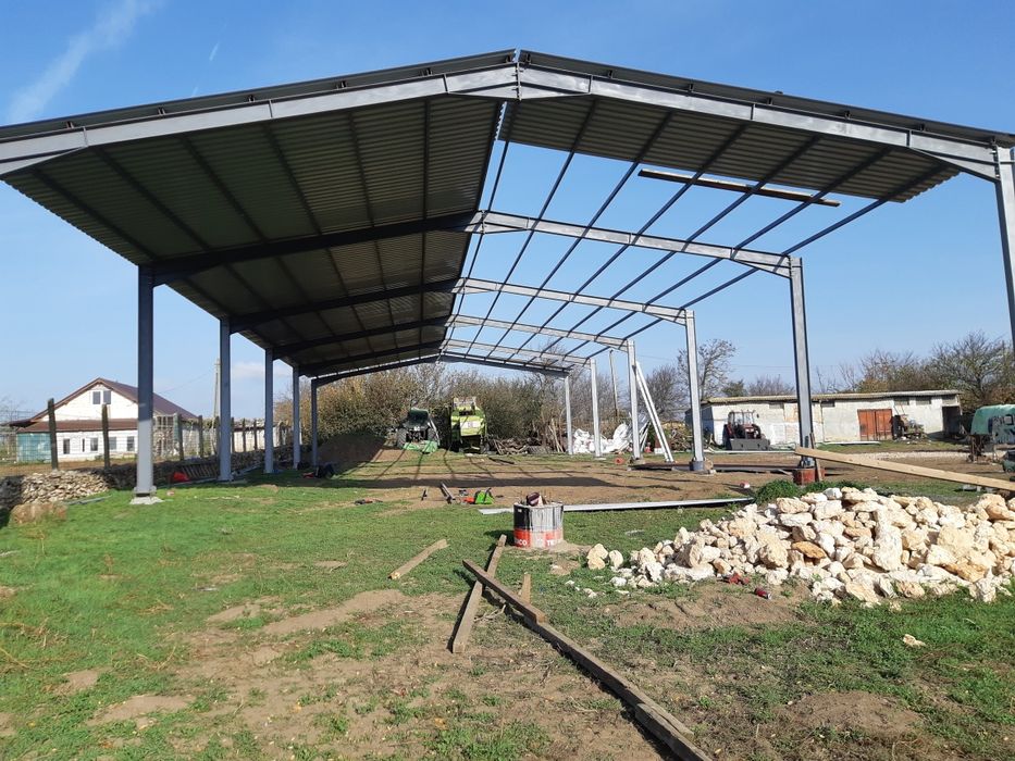 hala metalică cu lățimea de 14x m și lungimea 25x 6
