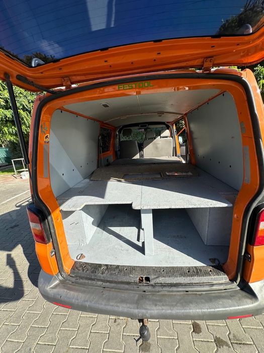 VW Transporter T5 1.9 TDI 2004  varianta lungă