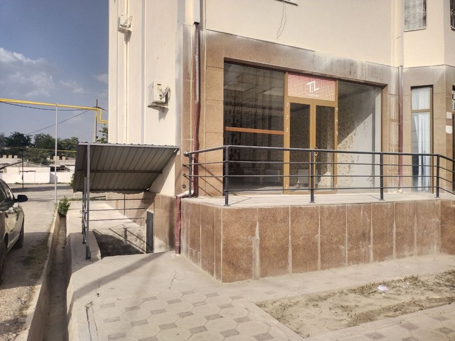 Savdo maydoni sotiladi, 1 kavvat yer tolasi bilan,
