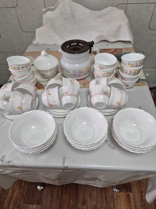 Продам французский сервиз Luminarc на 12 персон