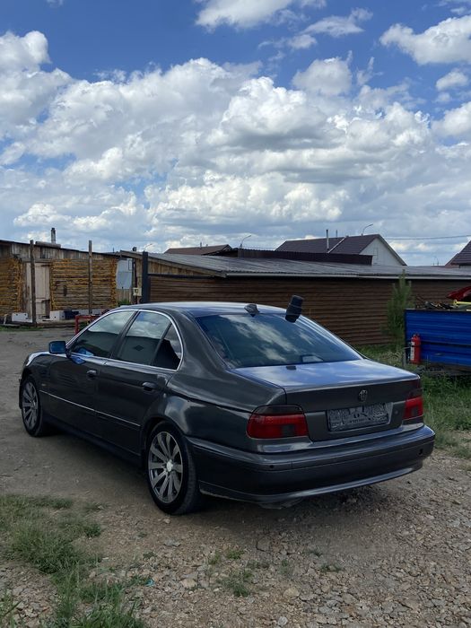 Продам BMW 528i e39