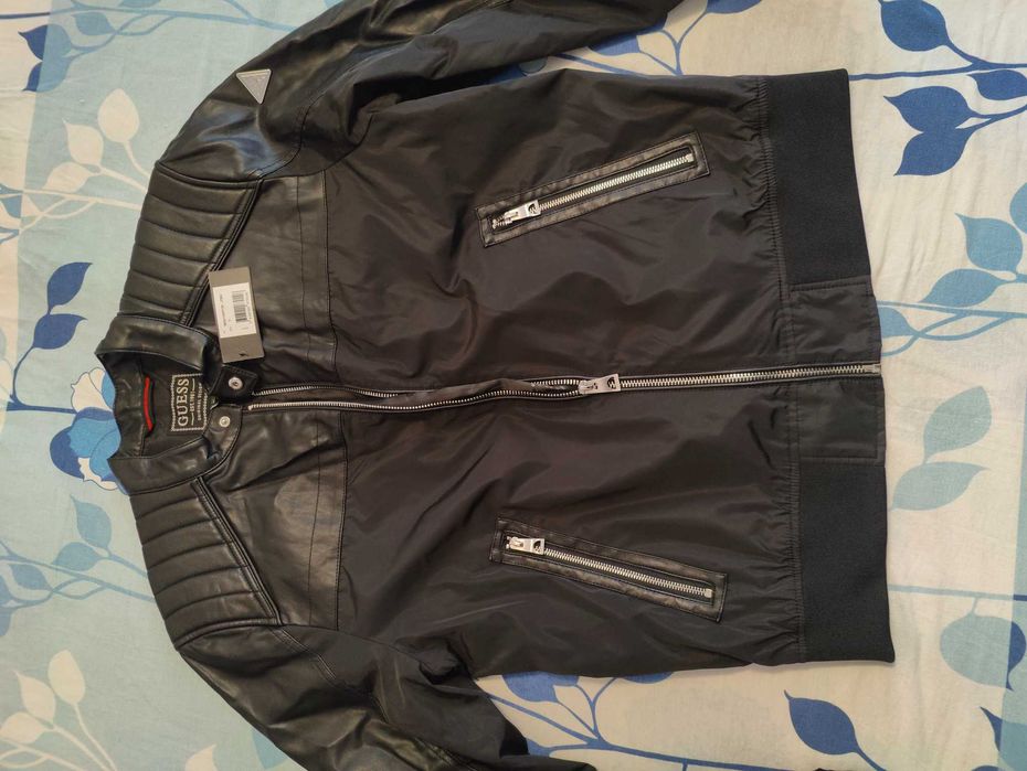 Geaca Guess masura L noua