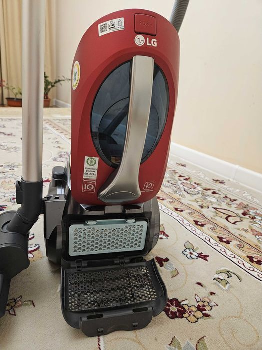 Пылесос LG VC 83209UHA