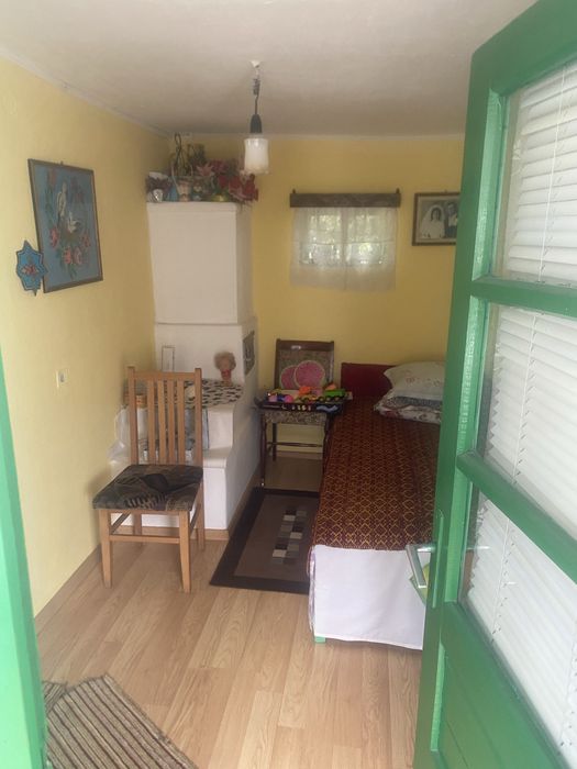 Casa + teren de vanzare