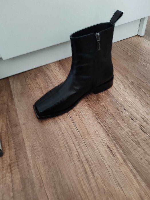 Ghete din piele mărimea 38