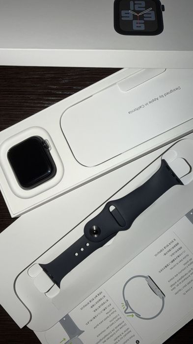 Apple Watch SE  40мм 2024