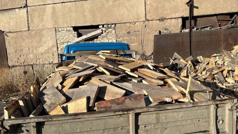 Продаю уголь - дрова доставка Газелью