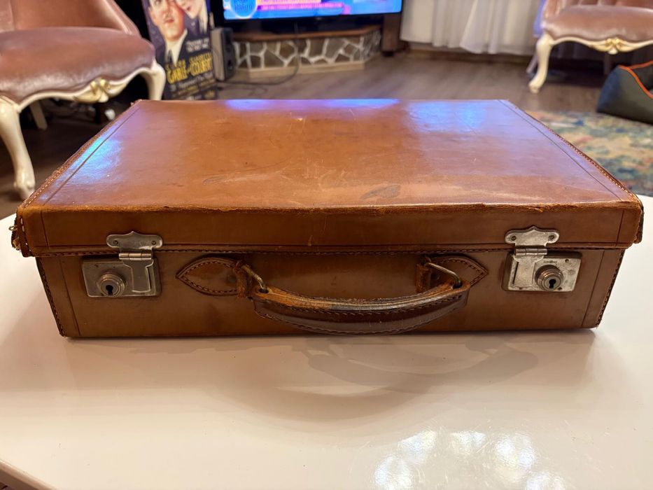 Valiza, servieta antica din piele