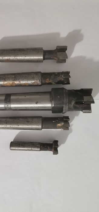 Freza deget cilindro-frontala cu placute brazate