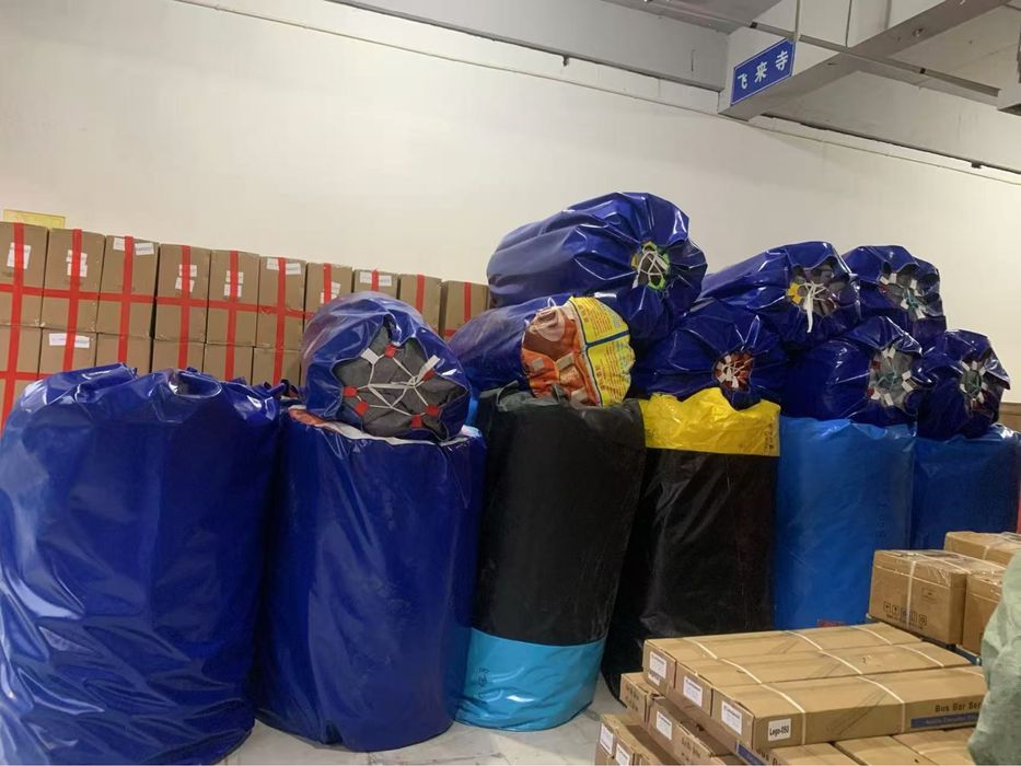 Бассейн с Водными горками и  новый Батут