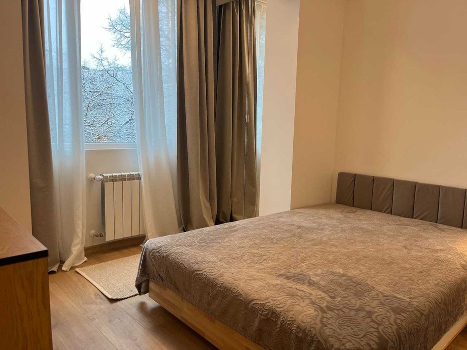 луксозен апартамент в Младост 1